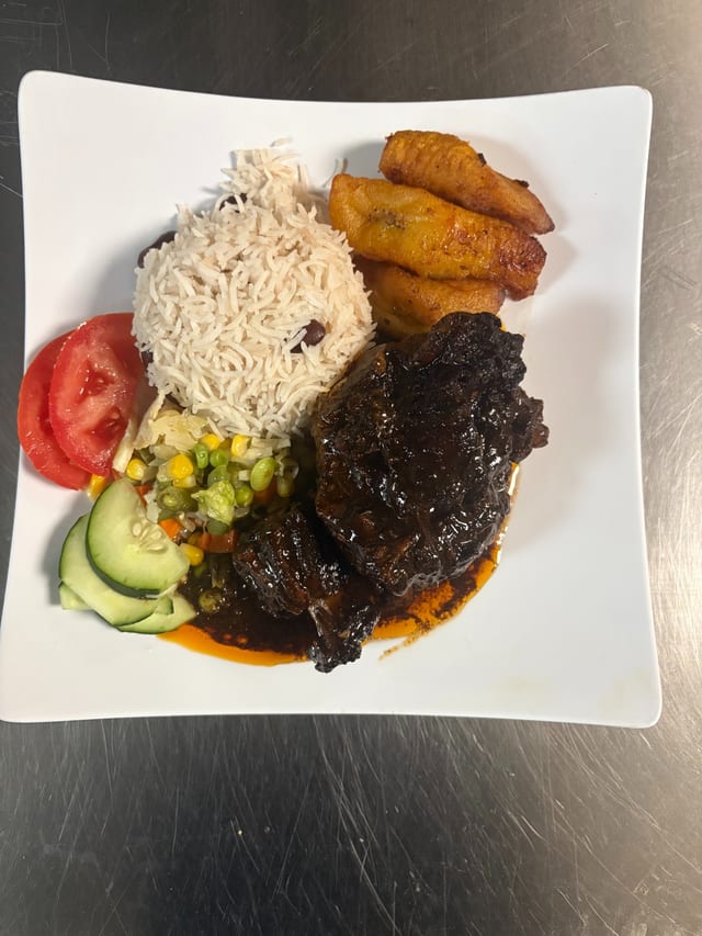Brown stew oxtail small.